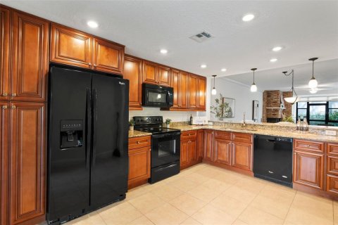 Condominio en venta en Altamonte Springs, Florida, 2 dormitorios, 152.92 m2 № 1401920 - foto 7