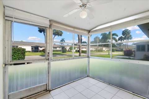 Villa ou maison à vendre à West Palm Beach, Floride: 2 chambres, 77.02 m2 № 1163015 - photo 24