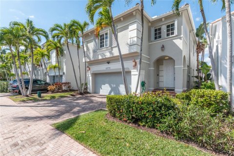 Villa ou maison à vendre à Aventura, Floride: 3 chambres, 226.03 m2 № 1035383 - photo 3