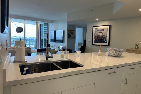 Copropriété à vendre à Miami Beach, Floride: 2 chambres, 133.5 m2 № 1242084 - photo 21