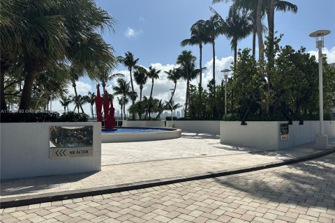 Copropriété à vendre à Miami Beach, Floride: 2 chambres, 133.5 m2 № 1242084 - photo 4