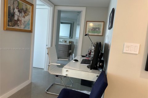 Copropriété à vendre à Miami Beach, Floride: 2 chambres, 133.5 m2 № 1242084 - photo 29