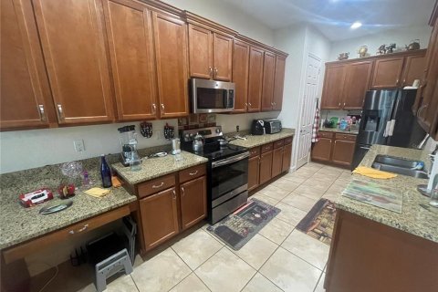 Adosado en venta en Kissimmee, Florida, 3 dormitorios, 170.75 m2 № 1354295 - foto 2