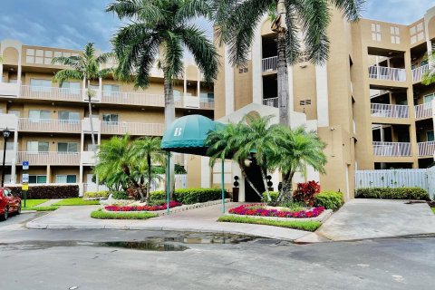 Condo in Tamarac, Florida, 2 bedrooms  № 1058949 - photo 20