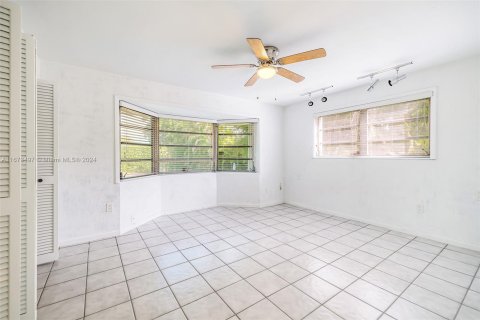 Casa en venta en Miami, Florida, 3 dormitorios, 154.68 m2 № 1397508 - foto 12