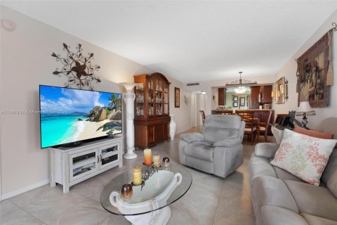 Condominio en venta en Margate, Florida, 2 dormitorios, 101.26 m2 № 1058639 - foto 18