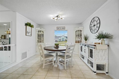 Villa ou maison à vendre à Apopka, Floride: 3 chambres, 257.06 m2 № 1352823 - photo 15