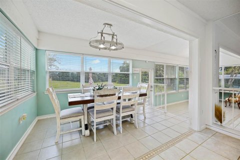 Villa ou maison à vendre à Apopka, Floride: 3 chambres, 257.06 m2 № 1352823 - photo 21