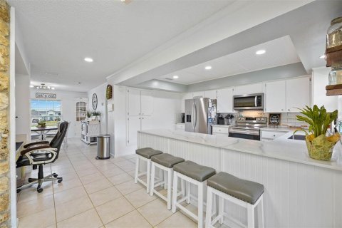 Villa ou maison à vendre à Apopka, Floride: 3 chambres, 257.06 m2 № 1352823 - photo 17