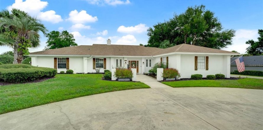 Villa ou maison à Apopka, Floride 3 chambres, 257.06 m2 № 1352823