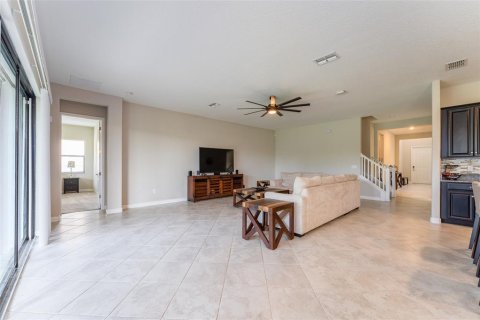 House in BELMONT in Sun City Center, Florida 6 bedrooms, 396.51 sq.m. № 1352893 - photo 27