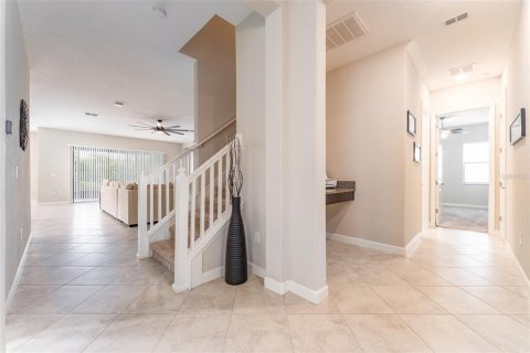 House in BELMONT in Sun City Center, Florida 6 bedrooms, 396.51 sq.m. № 1352893 - photo 15