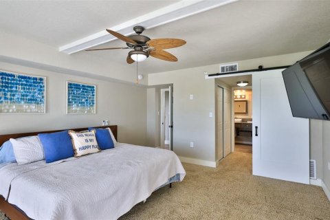 Condo in New Smyrna Beach, Florida, 2 bedrooms  № 1020542 - photo 12