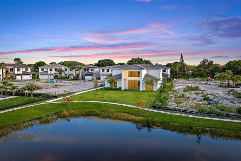 Villa ou maison à vendre à Jupiter, Floride: 5 chambres, 420.1 m2 № 1399912 - photo 2