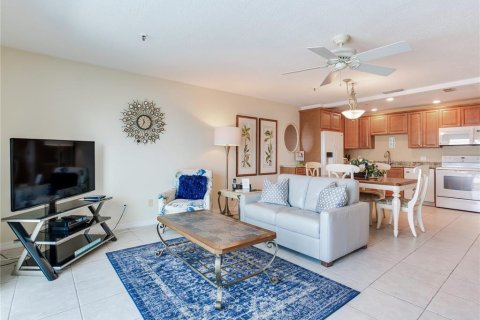 Condominio en venta en Madeira Beach, Florida, 1 dormitorio, 65.96 m2 № 1356287 - foto 26