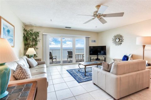 Condominio en venta en Madeira Beach, Florida, 1 dormitorio, 65.96 m2 № 1356287 - foto 14