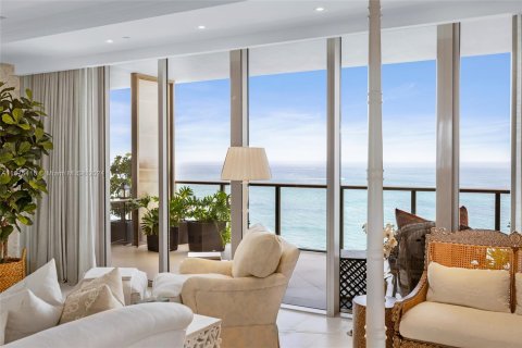 Condominio en venta en Bal Harbour, Florida, 6 dormitorios, 636.19 m2 № 1402605 - foto 6