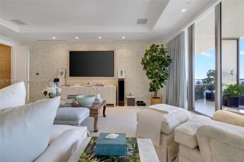 Condominio en venta en Bal Harbour, Florida, 6 dormitorios, 636.19 m2 № 1402605 - foto 7