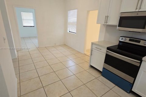 Casa en venta en Miami, Florida, 3 dormitorios, 110 m2 № 1402654 - foto 20