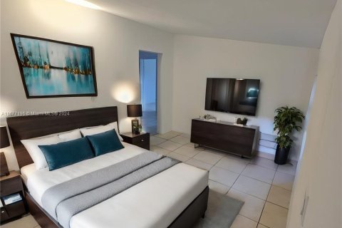 Casa en venta en Miami, Florida, 3 dormitorios, 110 m2 № 1402654 - foto 3