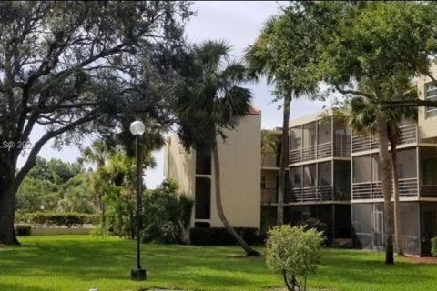 Copropriété à vendre à Coral Springs, Floride: 3 chambres, 118.45 m2 № 1035236 - photo 1