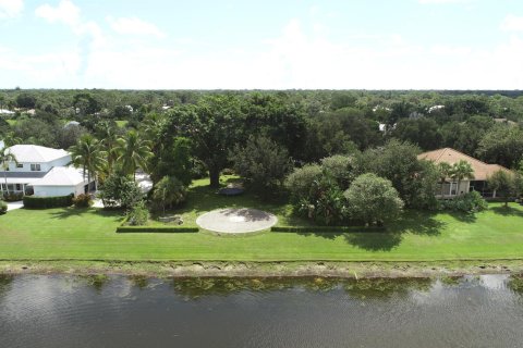 Купить земельный участок в Палм Сити, Флорида № 1038071 - фото 2