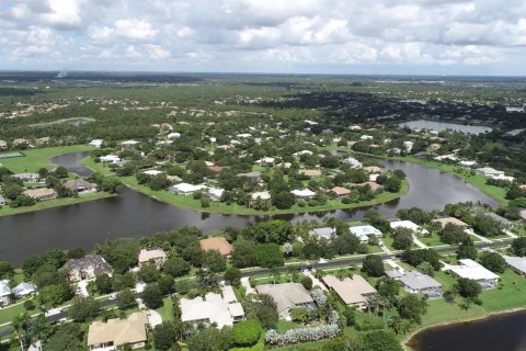 Купить земельный участок в Палм Сити, Флорида № 1038071 - фото 9