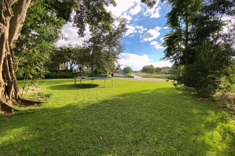 Купить земельный участок в Палм Сити, Флорида № 1038071 - фото 23