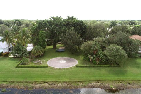 Купить земельный участок в Палм Сити, Флорида № 1038071 - фото 1