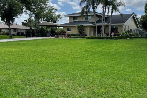 House in Davie, Florida 4 bedrooms, 288 sq.m. № 1068198 - photo 6