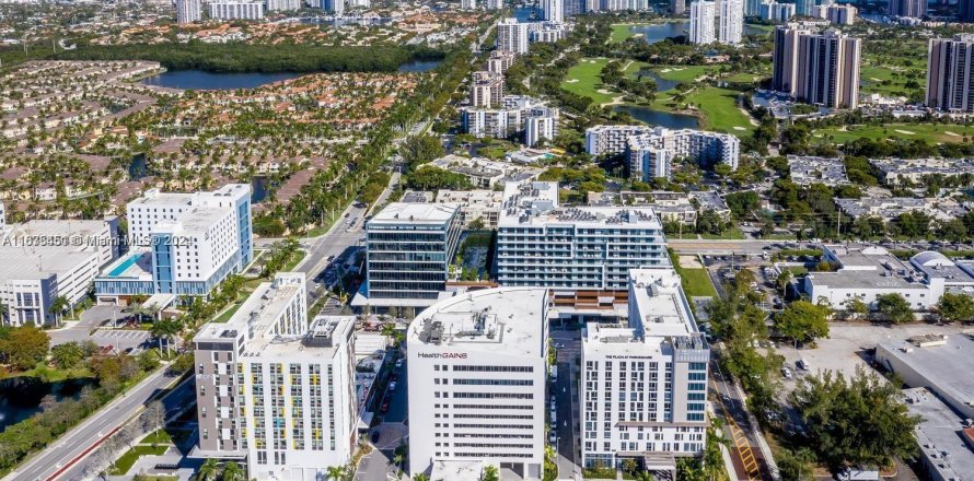 Condominio en Aventura, Florida, 1 dormitorio  № 1399485