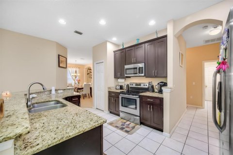 Villa ou maison à vendre à Tampa, Floride: 4 chambres, 233.09 m2 № 1087474 - photo 11