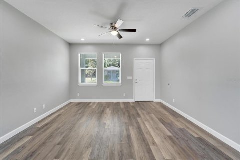 Casa en venta en Tampa, Florida, 3 dormitorios, 134.89 m2 № 1087432 - foto 9