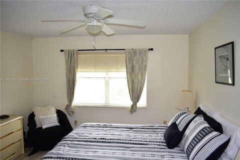 Condo in Sunrise, Florida, 2 bedrooms  № 1241926 - photo 21