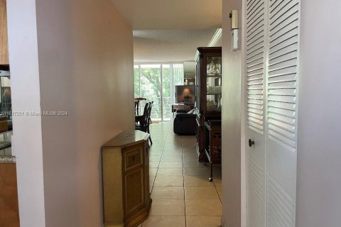 Copropriété à vendre à Lauderdale Lakes, Floride: 2 chambres, 89.19 m2 № 1241964 - photo 3