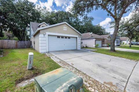 Villa ou maison à vendre à Lutz, Floride: 4 chambres, 136.94 m2 № 1373526 - photo 2