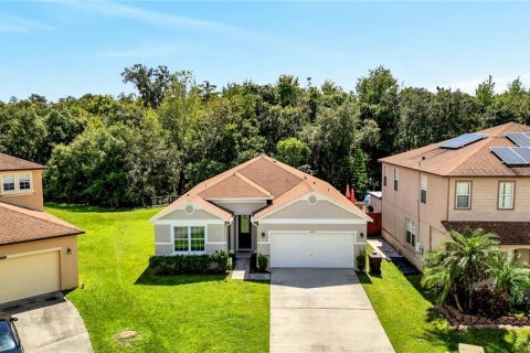 Villa ou maison à vendre à Kissimmee, Floride: 3 chambres, 177.35 m2 № 1342023 - photo 3