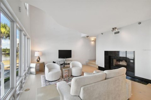 Condominio en venta en Tampa, Florida, 3 dormitorios, 187.85 m2 № 1341993 - foto 9