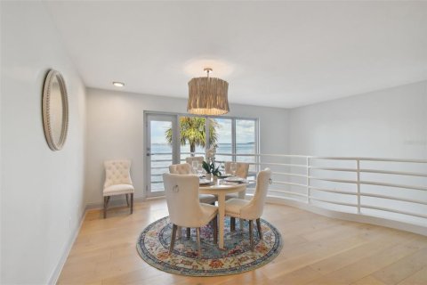 Condominio en venta en Tampa, Florida, 3 dormitorios, 187.85 m2 № 1341993 - foto 16