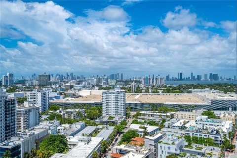 Condo in Miami Beach, Florida, 2 bedrooms  № 1221800 - photo 7