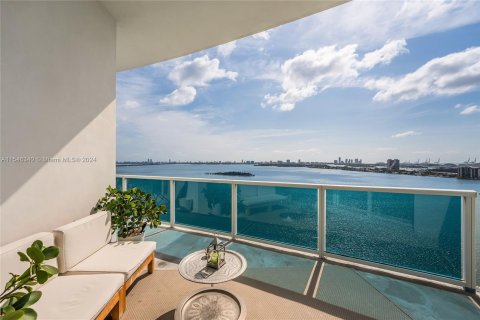 Copropriété à vendre à Miami, Floride: 2 chambres, 130.06 m2 № 1067791 - photo 13