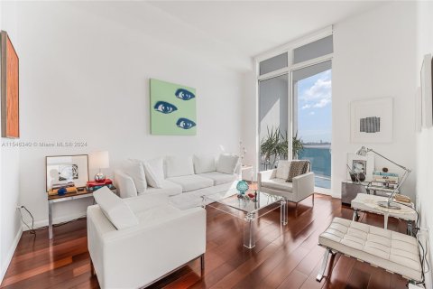 Copropriété à vendre à Miami, Floride: 2 chambres, 130.06 m2 № 1067791 - photo 9