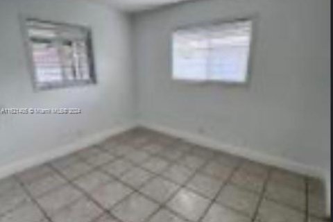 House in Fort Lauderdale, Florida 3 bedrooms, 129.69 sq.m. № 1242373 - photo 5