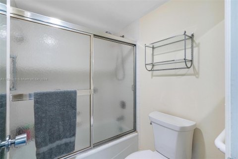 Condo in Pompano Beach, Florida, 3 bedrooms  № 1309483 - photo 28