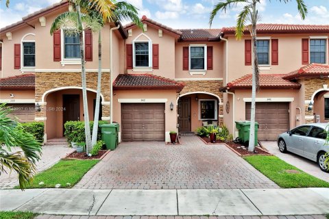 Townhouse in Homestead, Florida 3 bedrooms, 140.47 sq.m. № 1331239 - photo 1