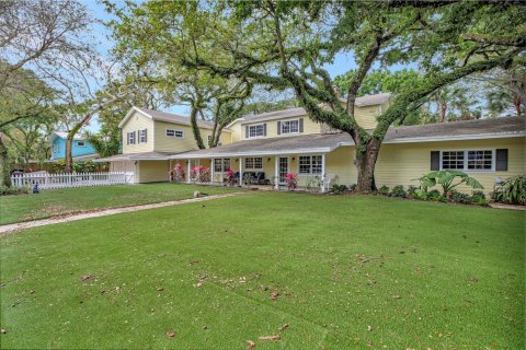 House in Fort Lauderdale, Florida 7 bedrooms, 633.69 sq.m. № 1068153 - photo 13