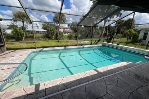 Villa ou maison à vendre à Port Charlotte, Floride: 3 chambres, 174.75 m2 № 1381454 - photo 22