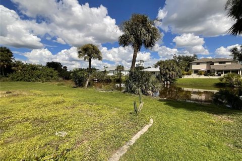 Villa ou maison à vendre à Port Charlotte, Floride: 3 chambres, 174.75 m2 № 1381454 - photo 27