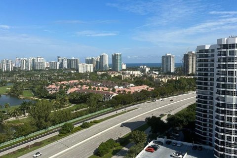 Condo in Aventura, Florida, 1 bedroom  № 1060959 - photo 5