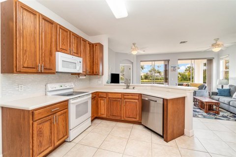 Condo in Punta Gorda, Florida, 2 bedrooms  № 1048442 - photo 8